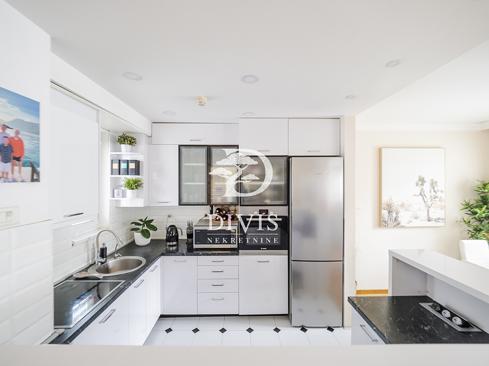 Slika 6 - Durmitorska , Četvorosoban stan na prodaju, 149m2, 450.000€